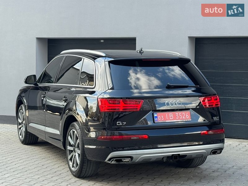 Внедорожник / Кроссовер Audi Q7 2017 в Тернополе