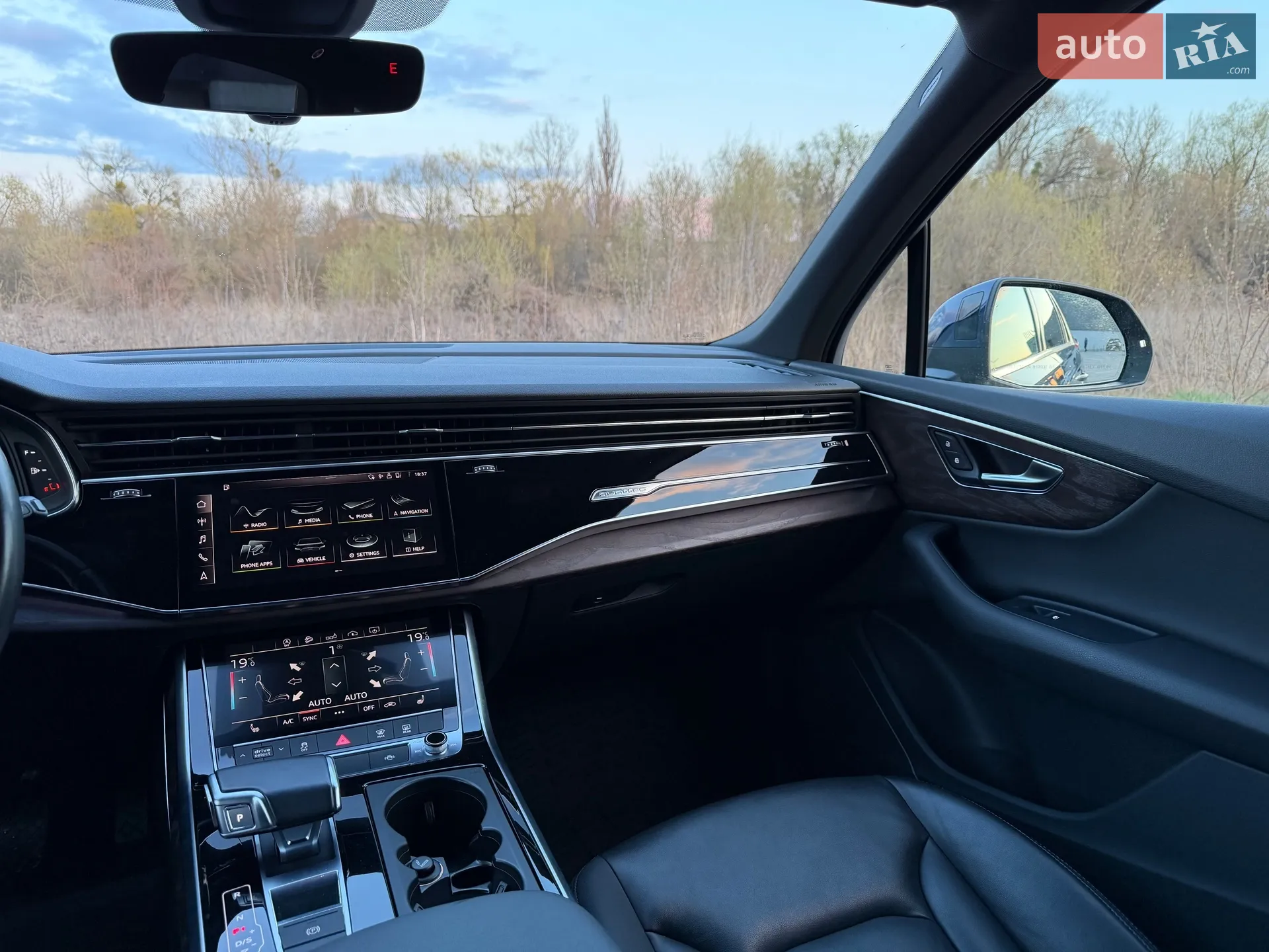 2020 Audi Q7 - мініатюра 23