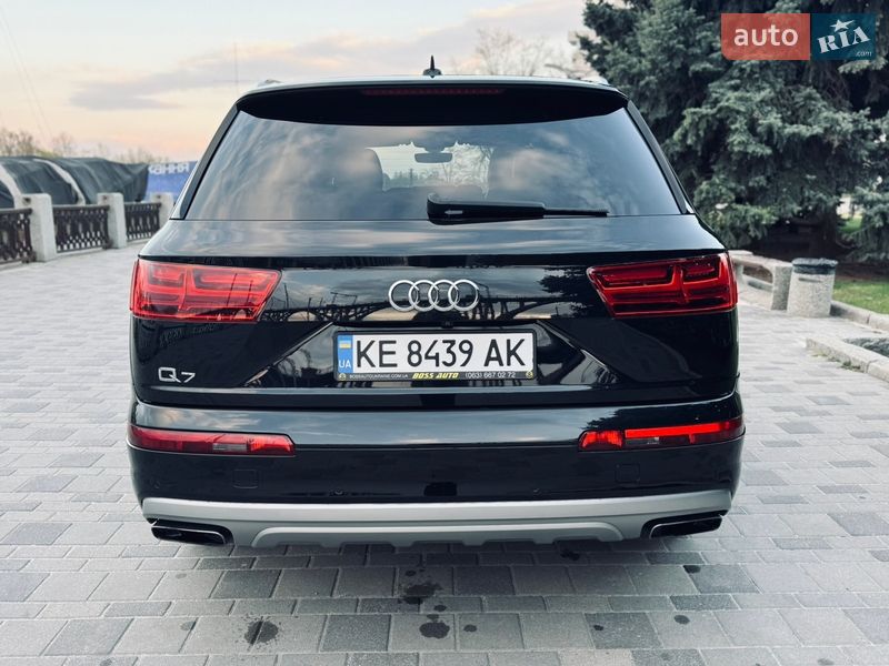 Позашляховик / Кросовер Audi Q7 2016 в Дніпрі фото 5 Позашляховик / Кросовер Audi Q7 2016 в Дніпрі