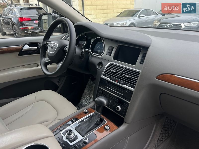 Внедорожник / Кроссовер Audi Q7 2015 в Ивано-Франковске