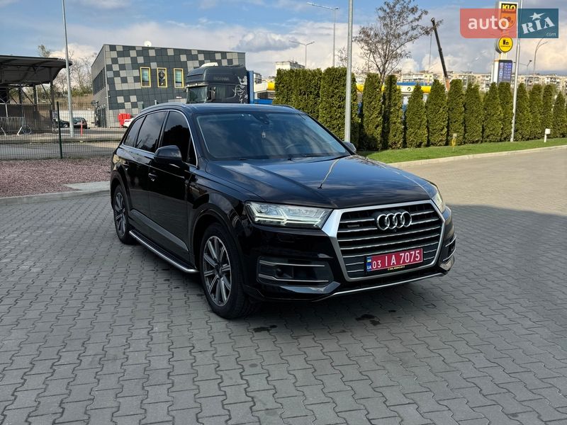Позашляховик / Кросовер Audi Q7 2018 в Києві