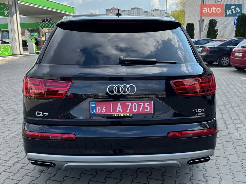 Позашляховик / Кросовер Audi Q7 2018 в Києві