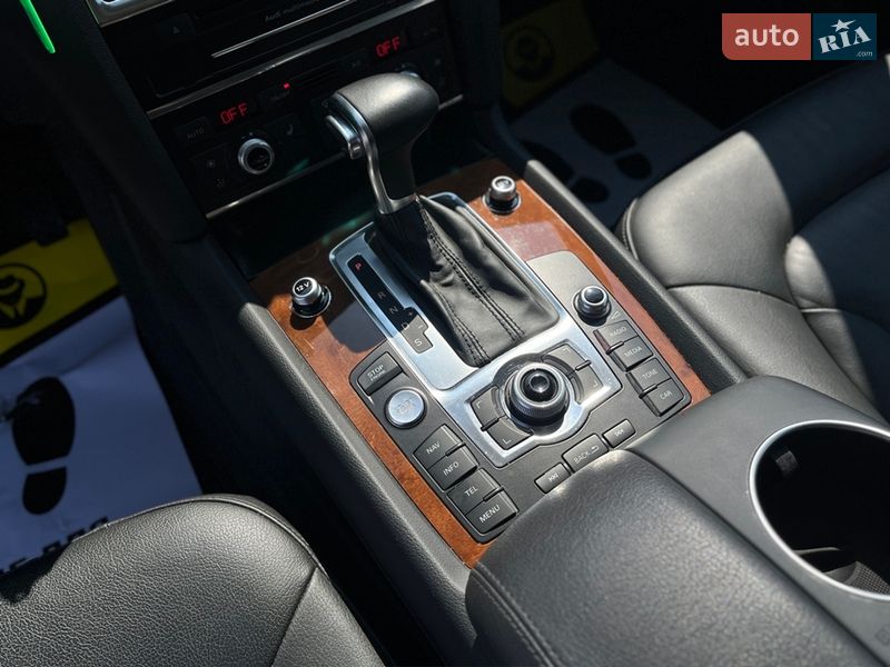 Внедорожник / Кроссовер Audi Q7 2015 в Мукачево