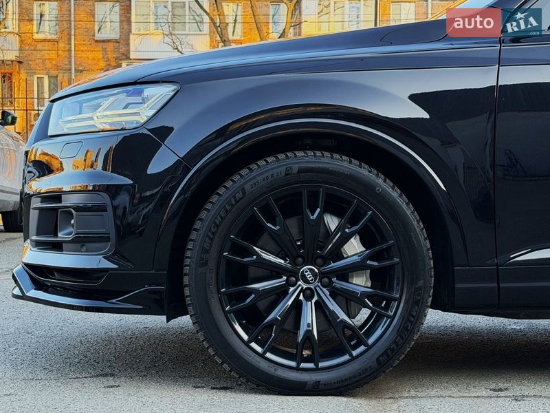 Позашляховик / Кросовер Audi Q7 2018 в Києві фото 17 Позашляховик / Кросовер Audi Q7 2018 в Києві