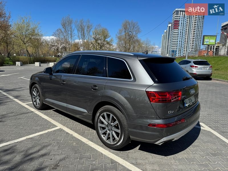 Позашляховик / Кросовер Audi Q7 2018 в Києві фото 14 Позашляховик / Кросовер Audi Q7 2018 в Києві