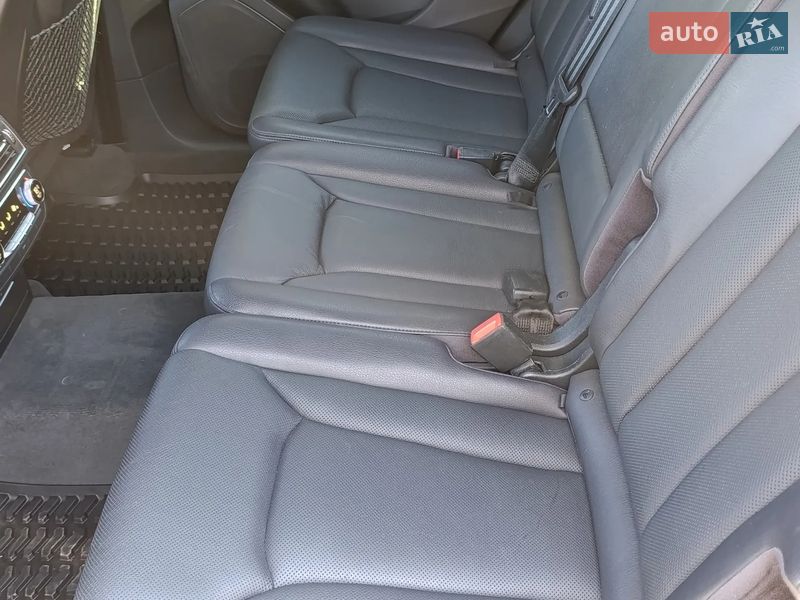 Внедорожник / Кроссовер Audi Q7 2017 в Луцке