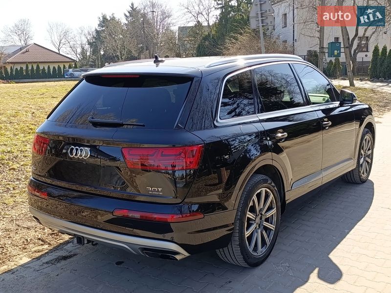 Внедорожник / Кроссовер Audi Q7 2017 в Луцке