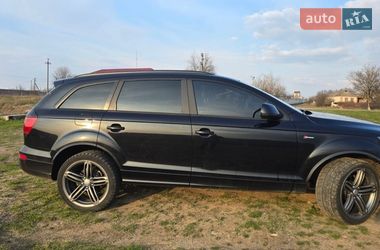 Внедорожник / Кроссовер Audi Q7 2014 в Первомайске