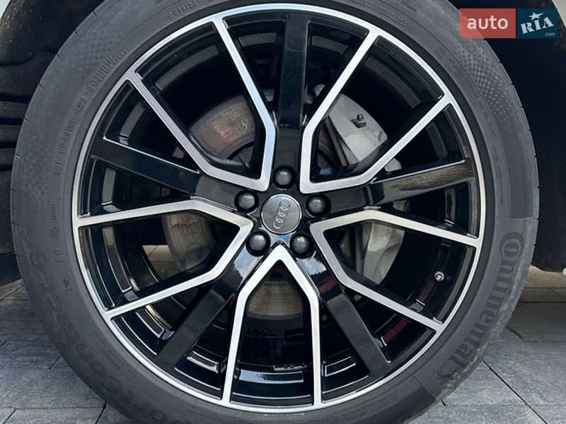 Позашляховик / Кросовер Audi Q7 2019 в Луцьку