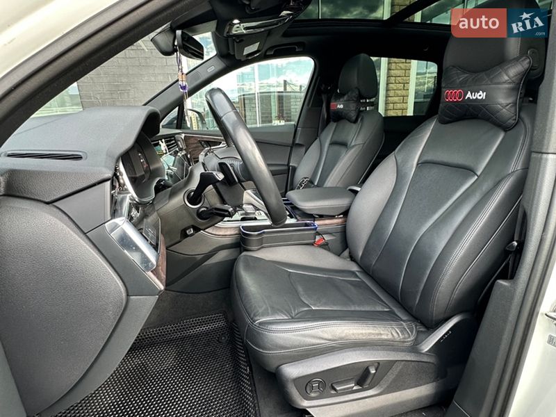 Позашляховик / Кросовер Audi Q7 2019 в Луцьку