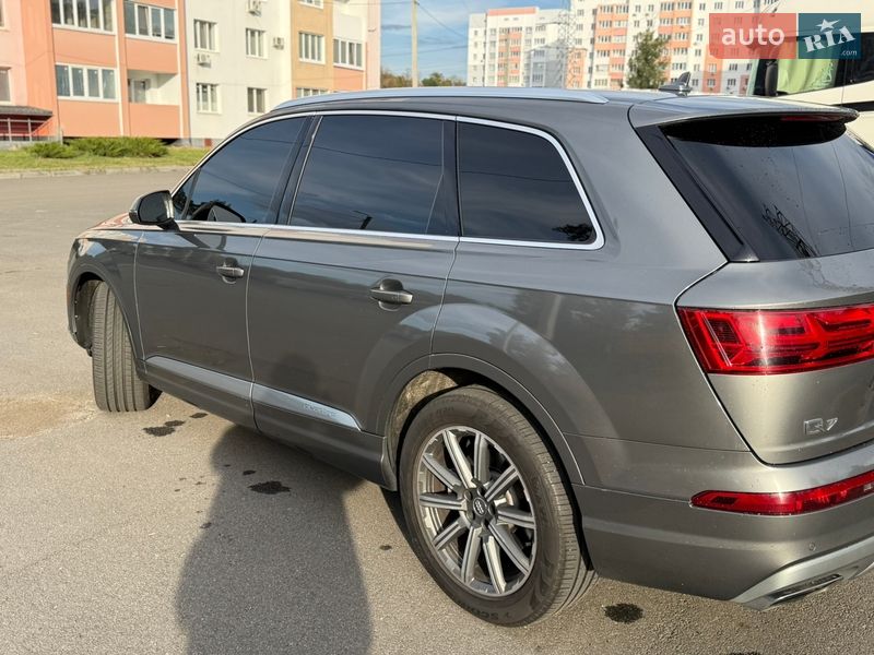 Позашляховик / Кросовер Audi Q7 2017 в Харкові