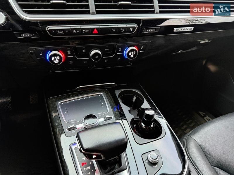 Позашляховик / Кросовер Audi Q7 2017 в Харкові