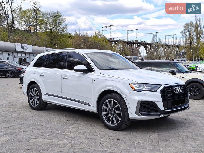 Внедорожник / Кроссовер Audi Q7 2019 в Днепре фото 5 Внедорожник / Кроссовер Audi Q7 2019 в Днепре