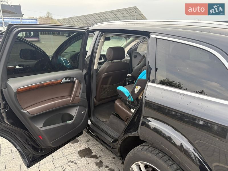 Позашляховик / Кросовер Audi Q7 2015 в Самборі