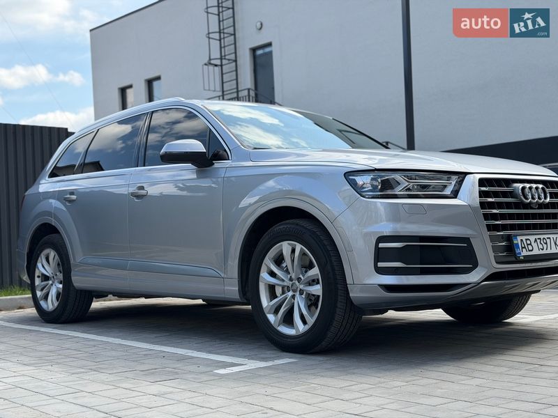 Позашляховик / Кросовер Audi Q7 2017 в Вінниці