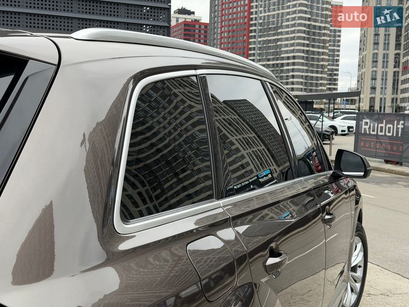 Позашляховик / Кросовер Audi Q7 2017 в Києві