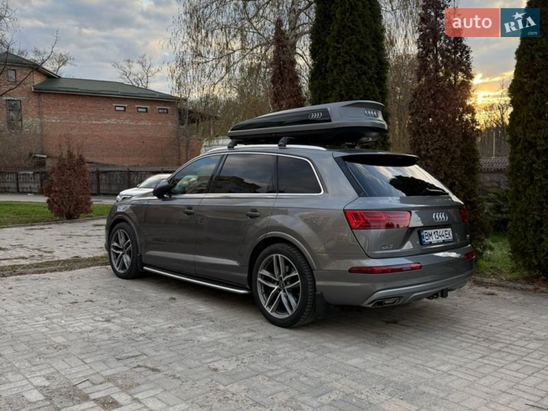 Внедорожник / Кроссовер Audi Q7 2015 в Сумах