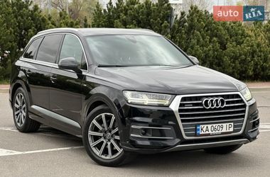Позашляховик / Кросовер Audi Q7 2017 в Києві