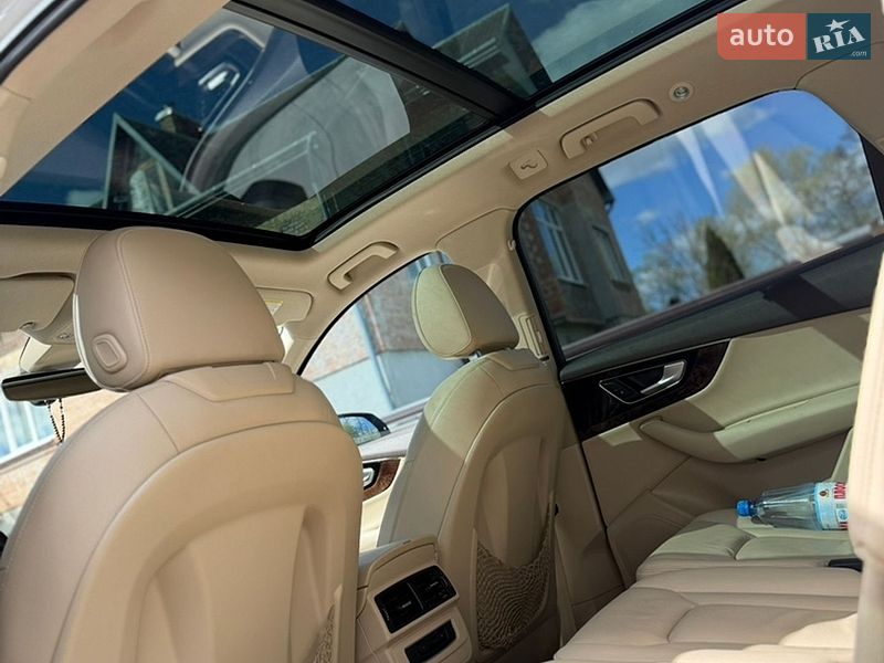 Внедорожник / Кроссовер Audi Q7 2016 в Львове