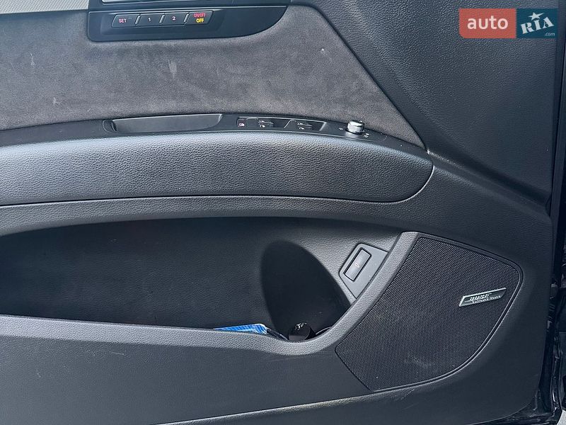 Внедорожник / Кроссовер Audi Q7 2011 в Луцке