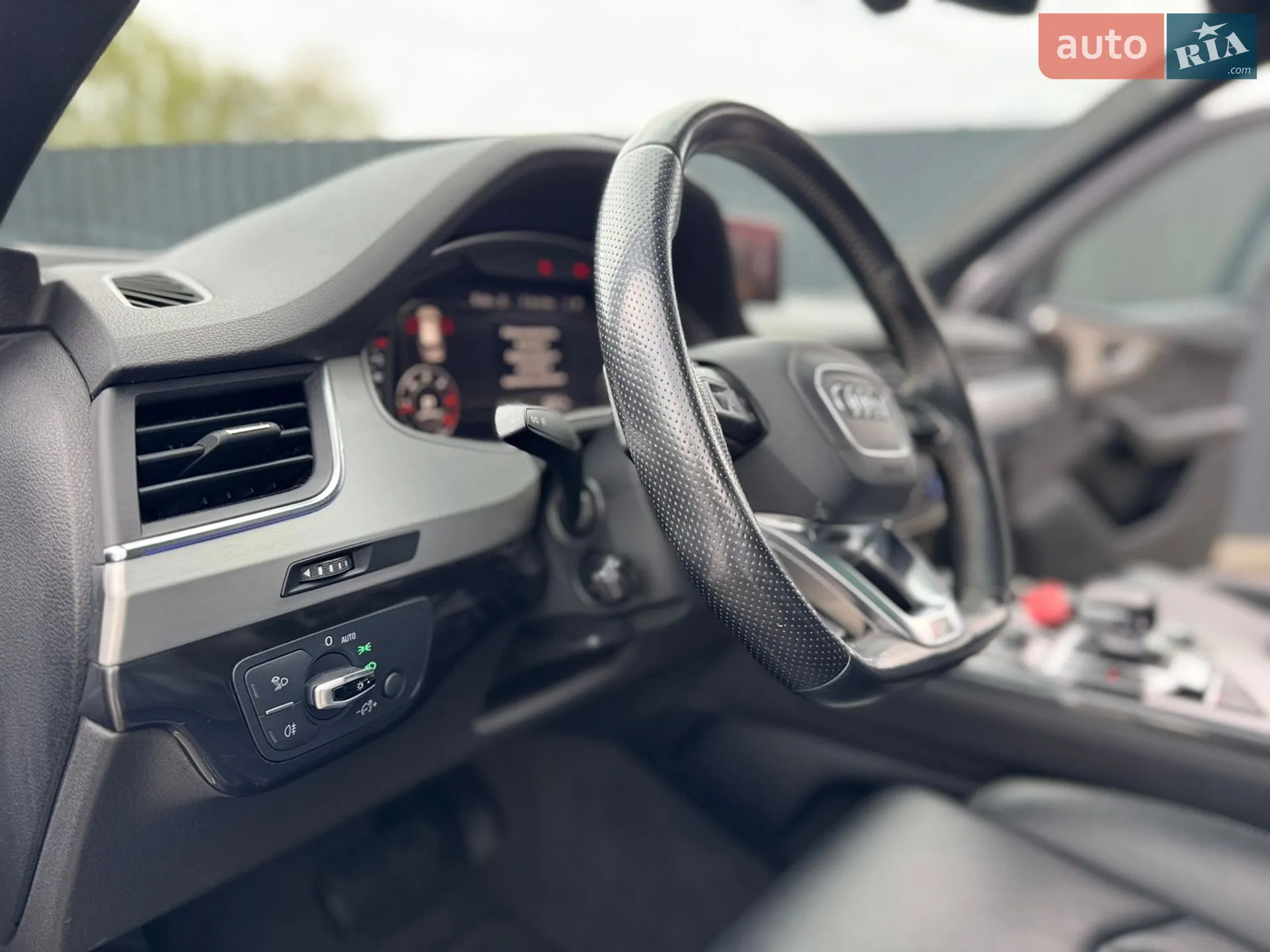 2016 Audi Q7 - мініатюра 32