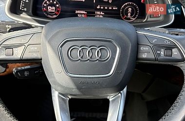 Внедорожник / Кроссовер Audi Q7 2017 в Ровно