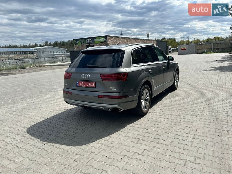 Внедорожник / Кроссовер Audi Q7 2016 в Днепре