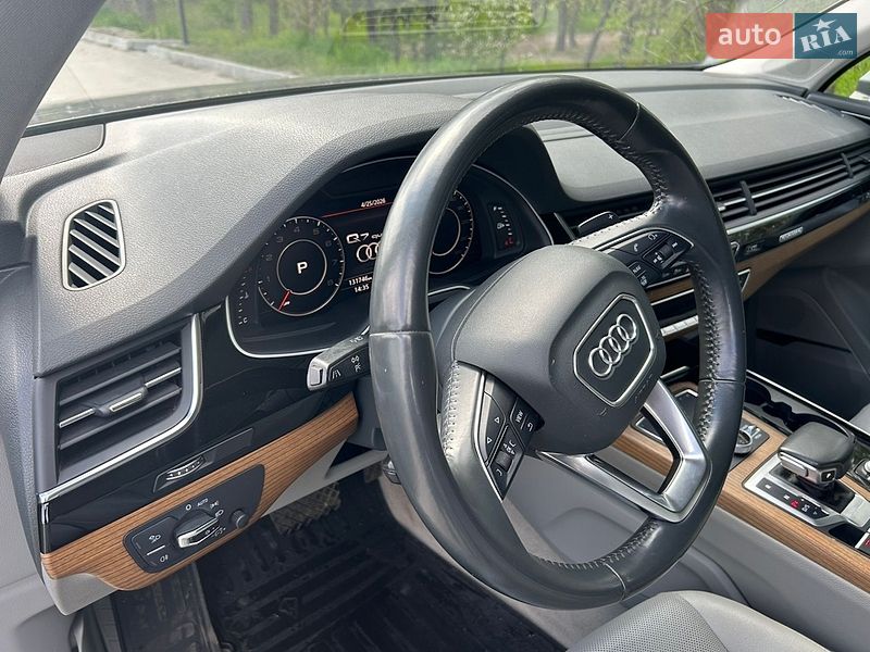 Внедорожник / Кроссовер Audi Q7 2016 в Днепре