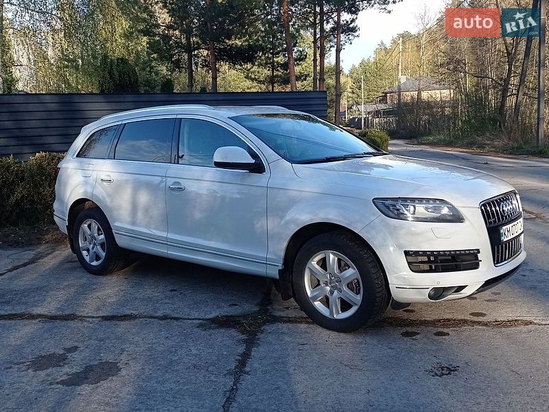 Позашляховик / Кросовер Audi Q7 2012 в Житомирі