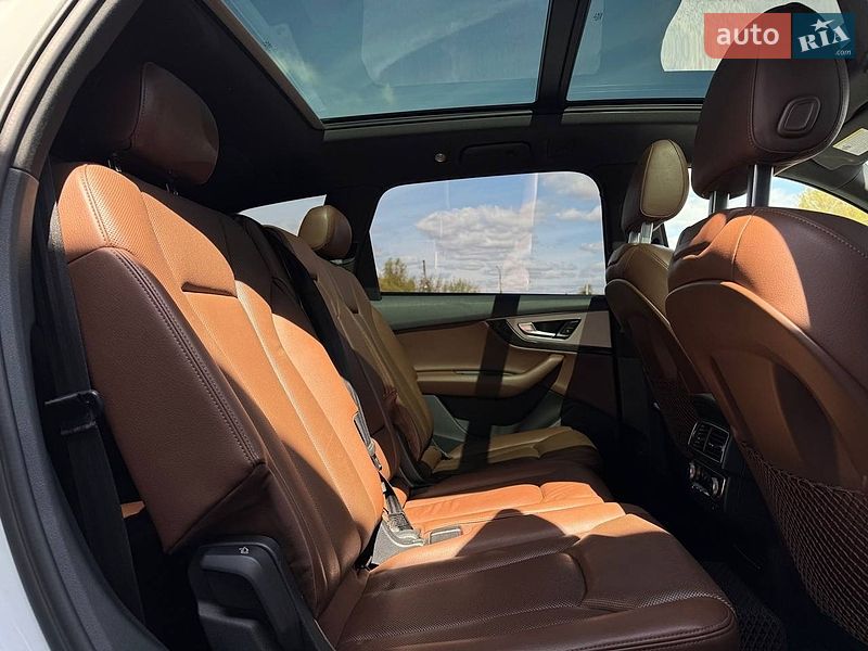Внедорожник / Кроссовер Audi Q7 2016 в Ровно