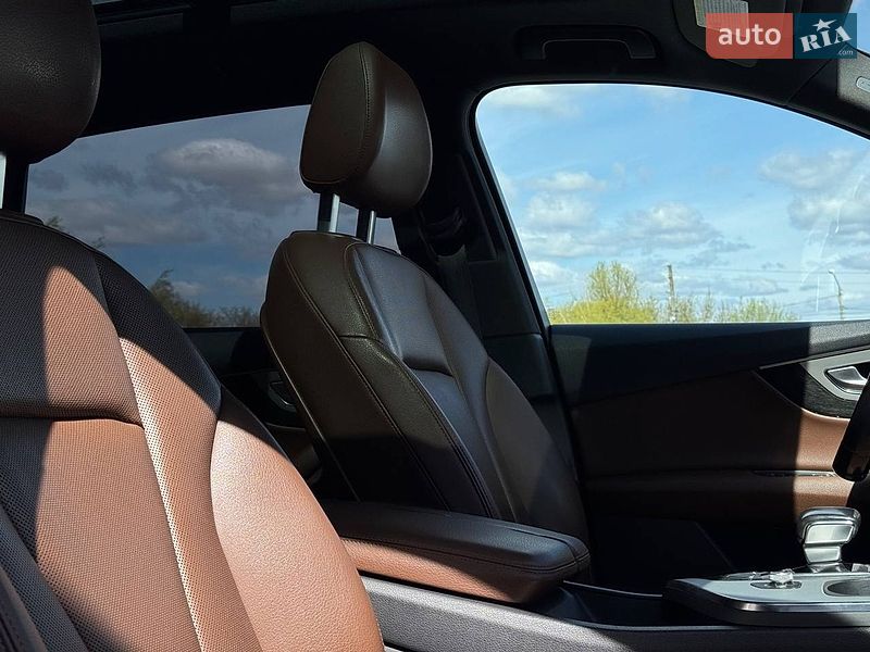 Внедорожник / Кроссовер Audi Q7 2016 в Ровно