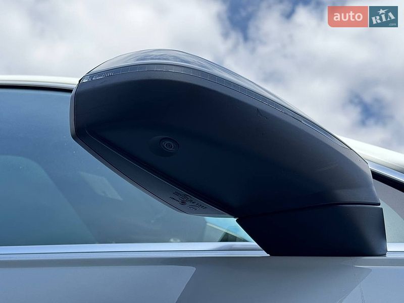 Внедорожник / Кроссовер Audi Q7 2016 в Ровно