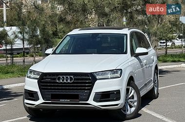 Внедорожник / Кроссовер Audi Q7 2017 в Одессе