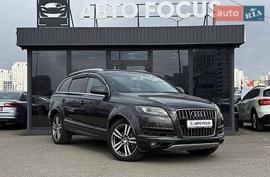 Позашляховик / Кросовер Audi Q7 2011 в Києві