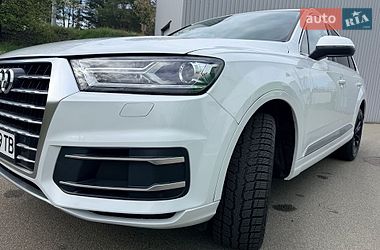 Внедорожник / Кроссовер Audi Q7 2017 в Киеве