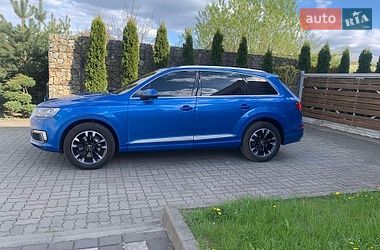 Внедорожник / Кроссовер Audi Q7 2015 в Стрые