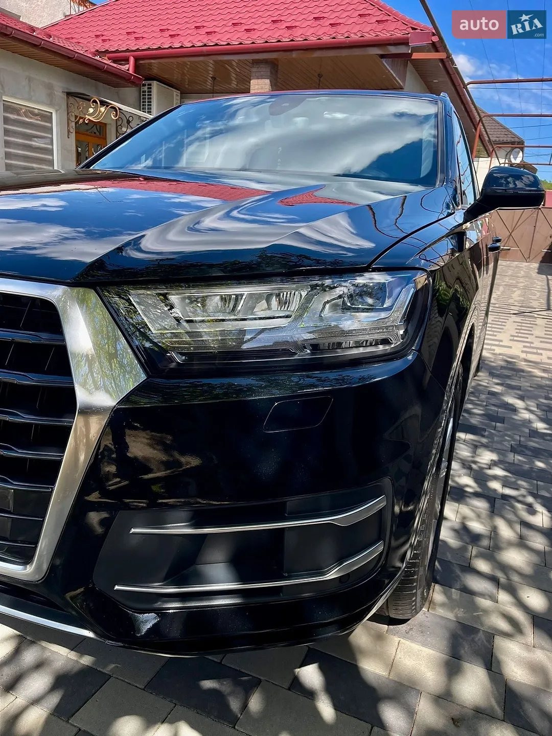 Audi Q7 2016 VIN WA1LAAF70HD012698 фото оголошення 2 з 29
