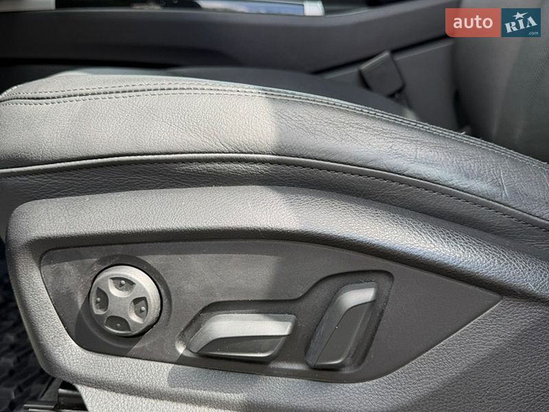 Позашляховик / Кросовер Audi Q7 2017 в Києві