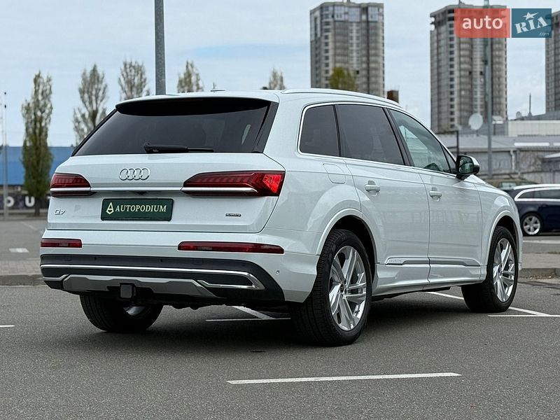 Внедорожник / Кроссовер Audi Q7 2022 в Киеве