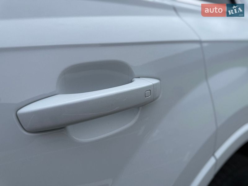 Внедорожник / Кроссовер Audi Q7 2022 в Киеве