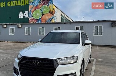 Позашляховик / Кросовер Audi Q7 2018 в Луцьку