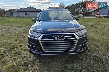 Позашляховик / Кросовер Audi Q7 2018 в Житомирі