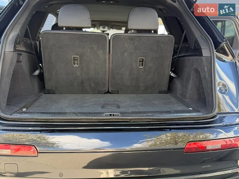 Audi Q7 2016 VIN WA1LAAF76HD036522 фото оголошення 14 з 73