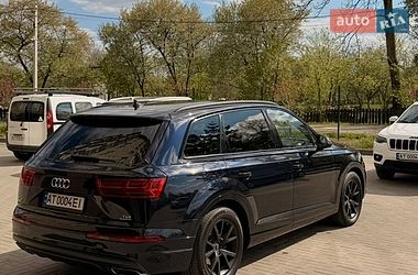 Внедорожник / Кроссовер Audi Q7 2016 в Калуше