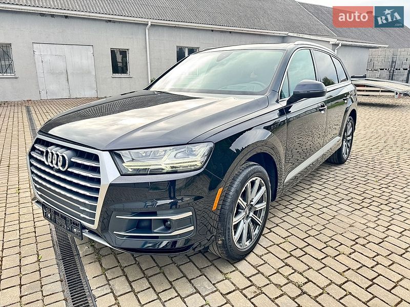 Позашляховик / Кросовер Audi Q7 2018 в Нововолинську