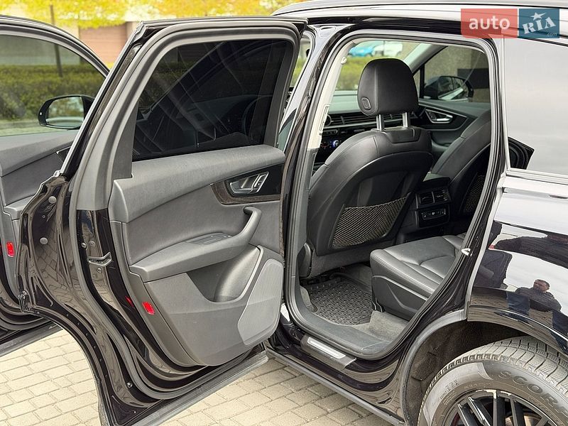Внедорожник / Кроссовер Audi Q7 2018 в Ивано-Франковске