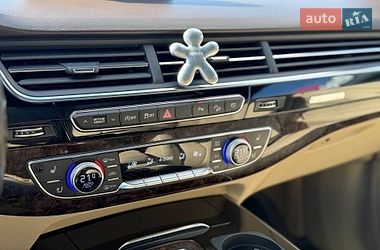 Внедорожник / Кроссовер Audi Q7 2017 в Львове