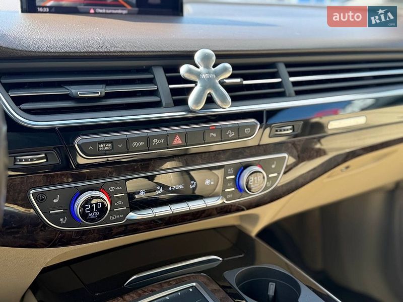 Внедорожник / Кроссовер Audi Q7 2017 в Львове