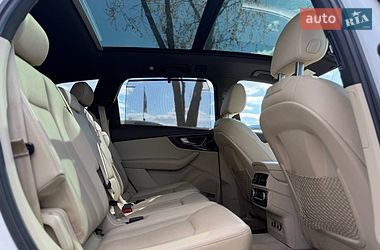 Внедорожник / Кроссовер Audi Q7 2017 в Львове