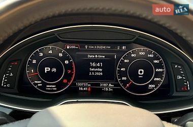 Внедорожник / Кроссовер Audi Q7 2017 в Львове